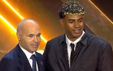 欧冠1／8决赛抽签实时（已完结）：皇马vs马竞，拜仁vs药厂，巴黎vs利物浦